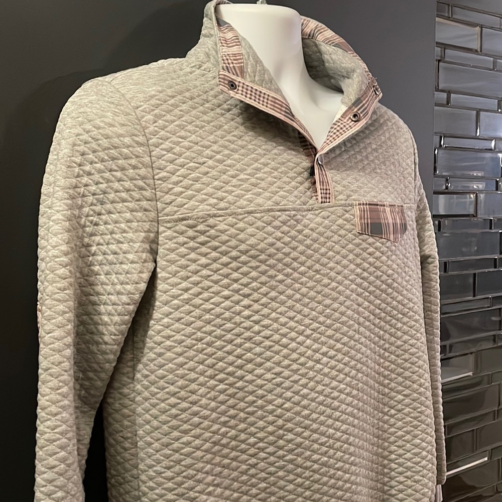Plaid Trimmed Top. Size Small - Picture 3 of 12